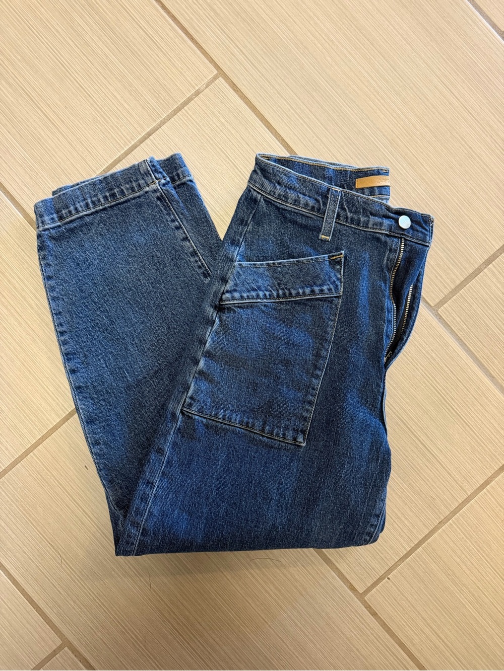 Joe’s Jeans Ellison Dark Blue Relaxed Jeans with Patch Pocket
